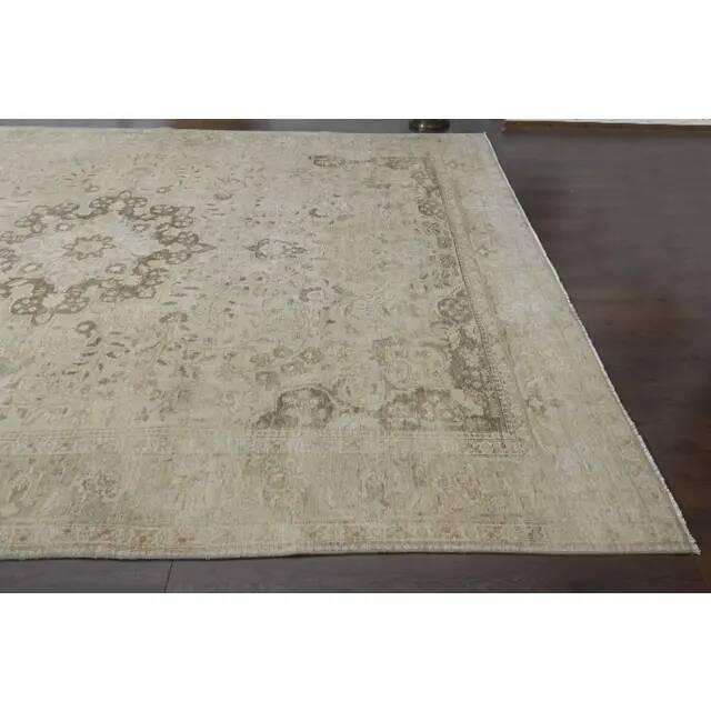 1960s Persian Handmade Wool Cotton Beige Oversized Area Rug 292x381