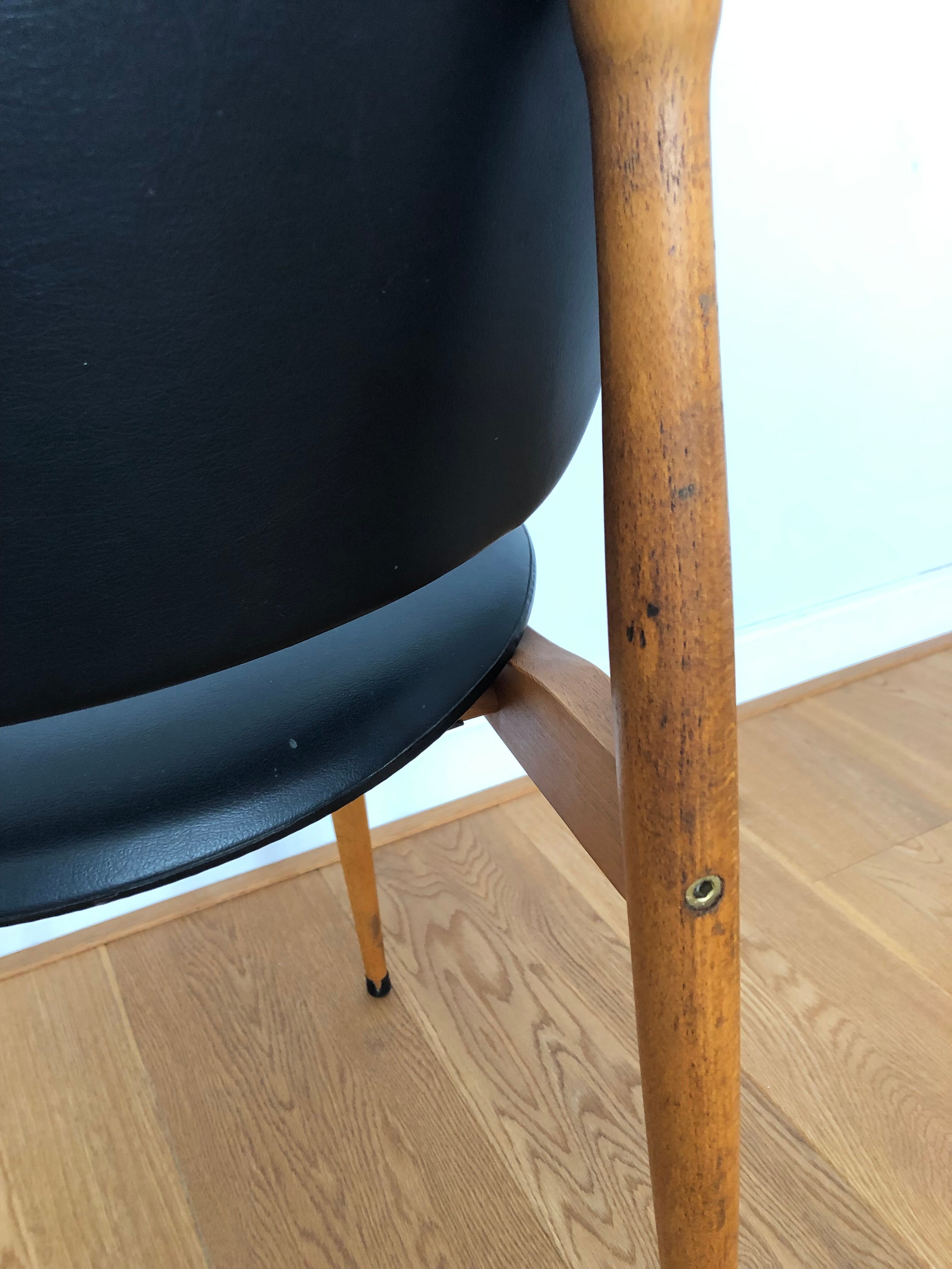 Set of 6 Pegasus chairs