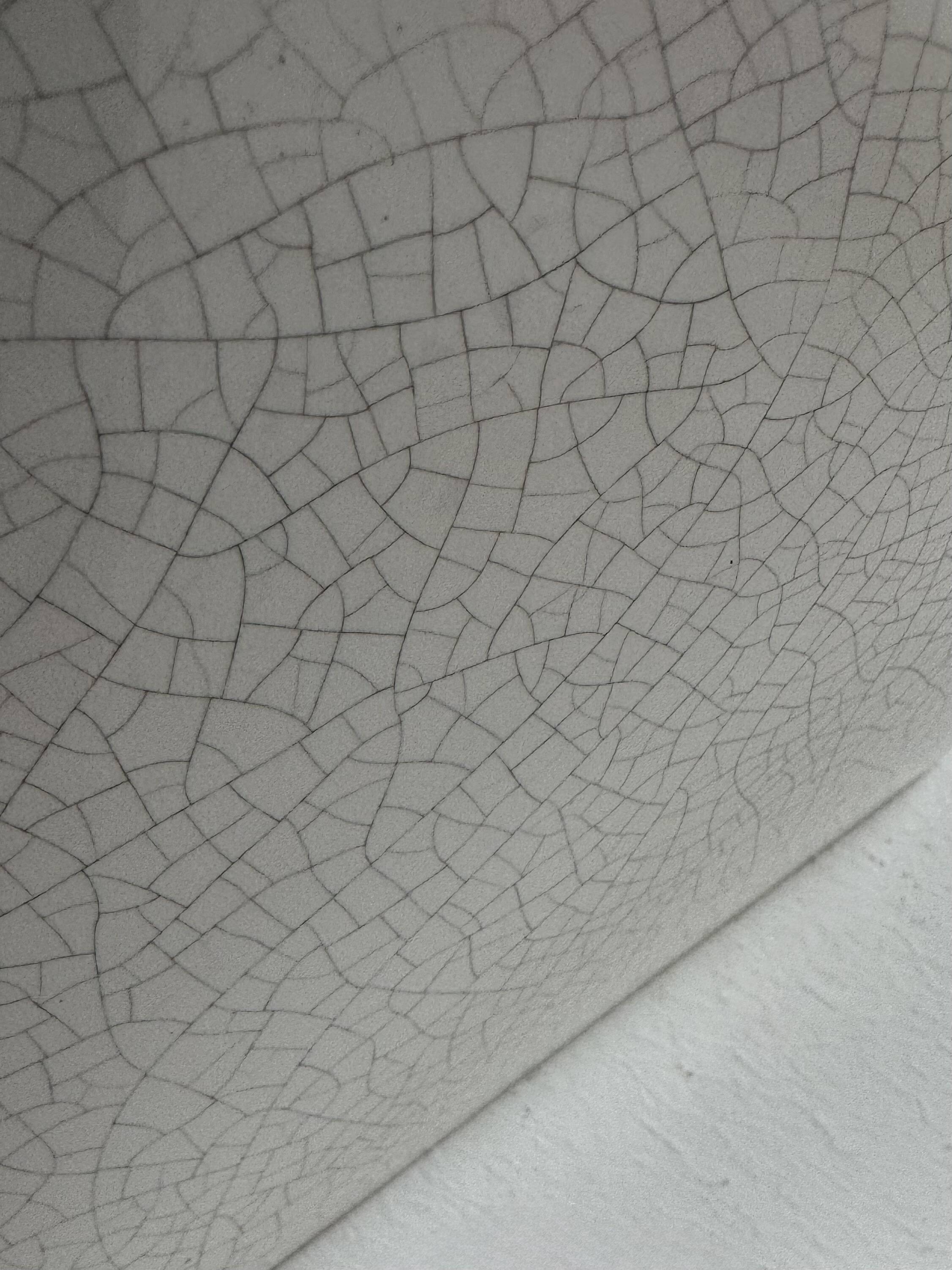 Vintage wall light in cracked white porcelain, France, 1970.