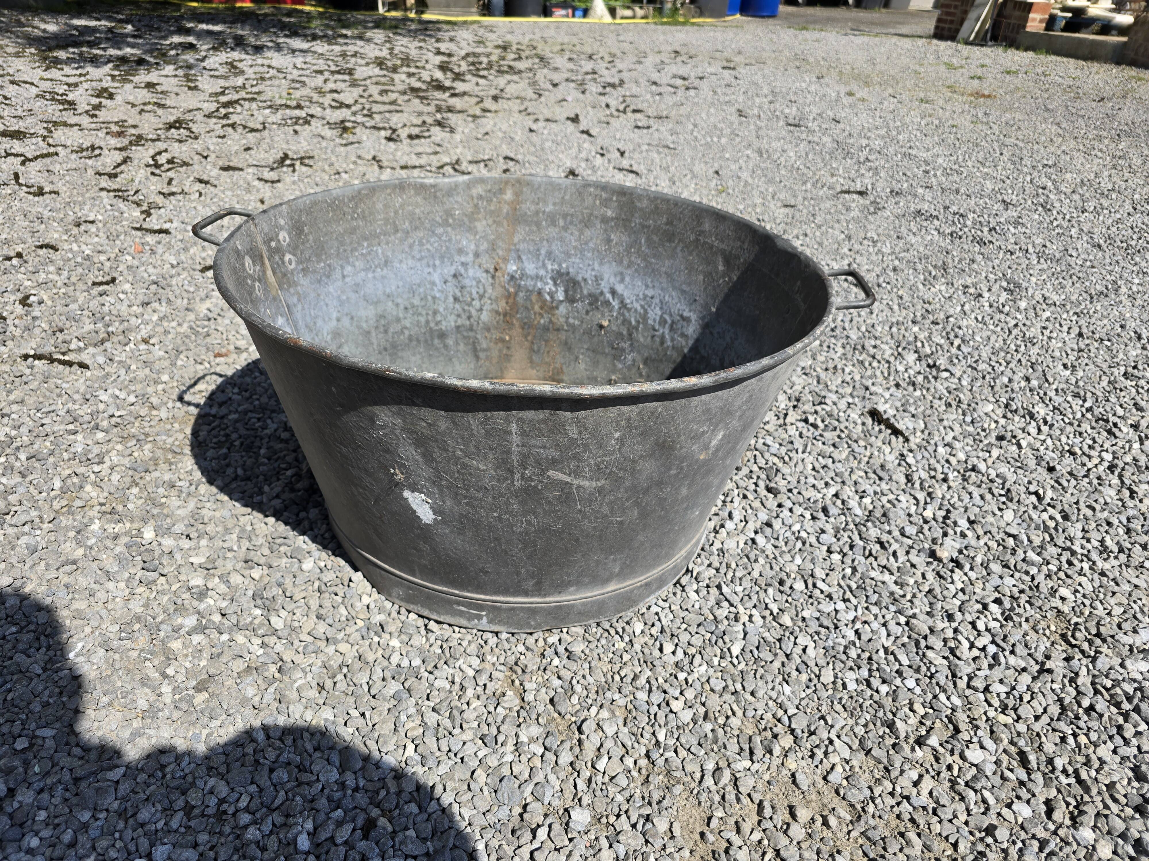Zinc basin. 70 liters