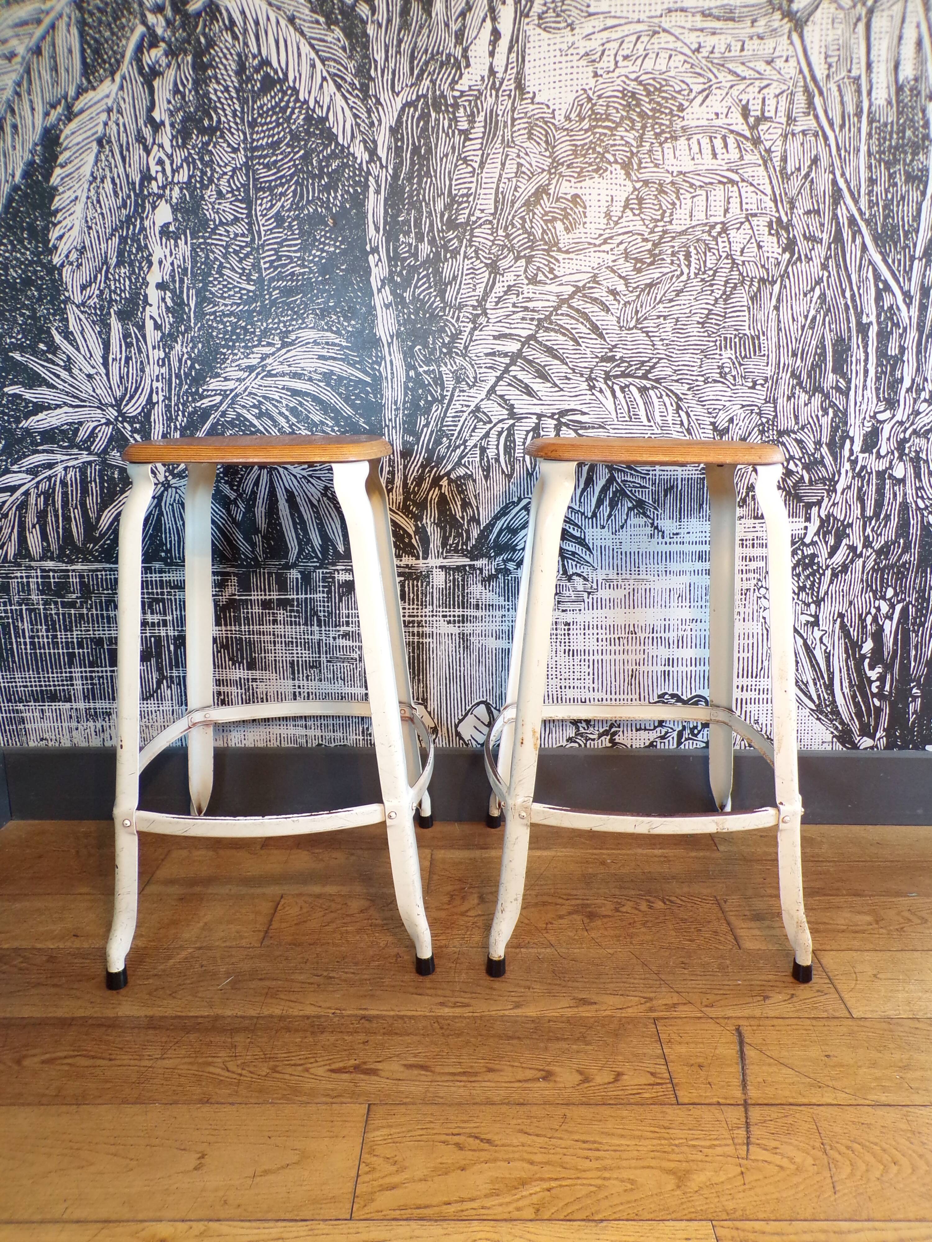 Nicolle stool duo