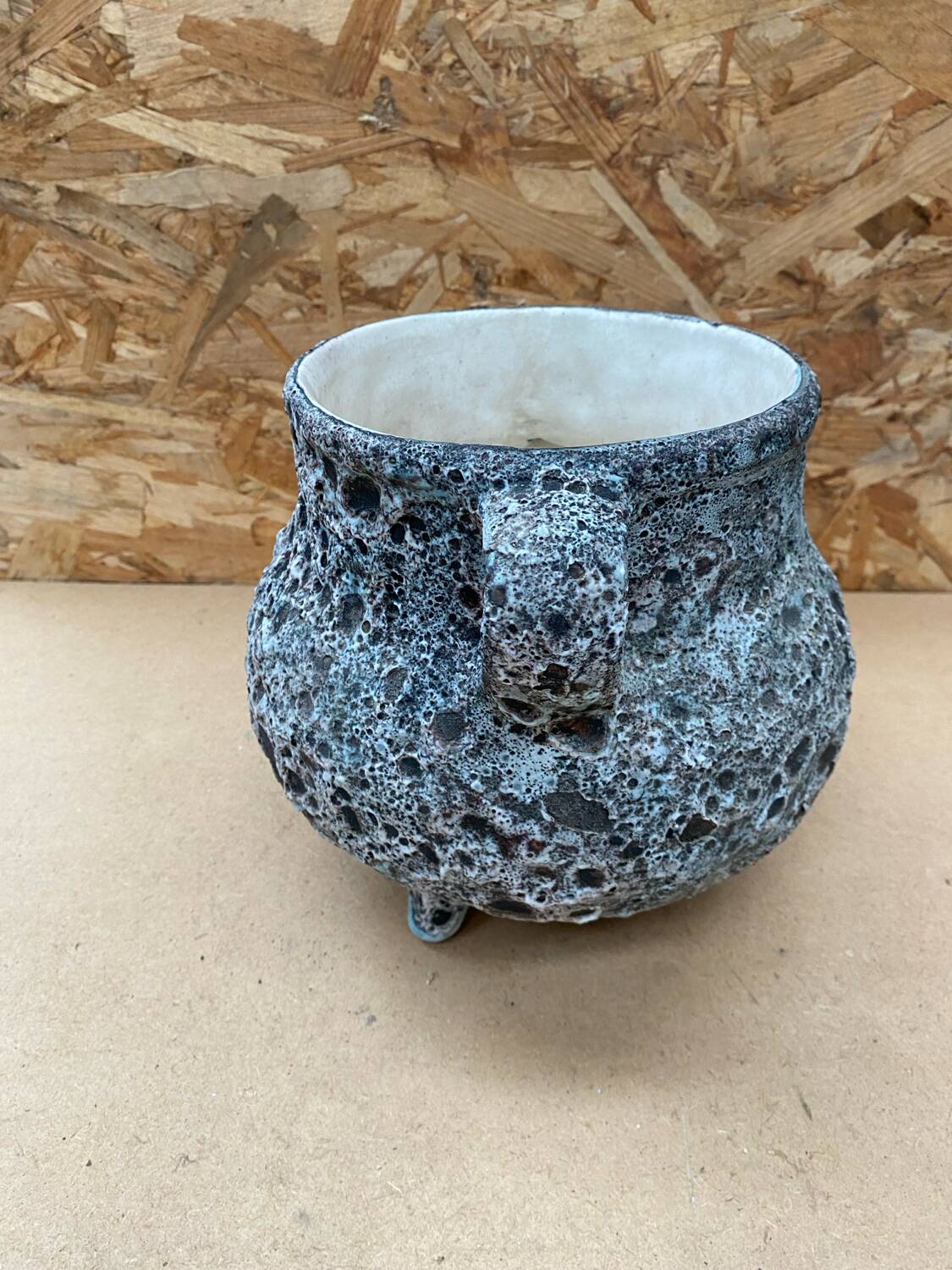 Old Cauldron Pot Tripod Annette ROUX Ceramic Fat Lava 50s #B579