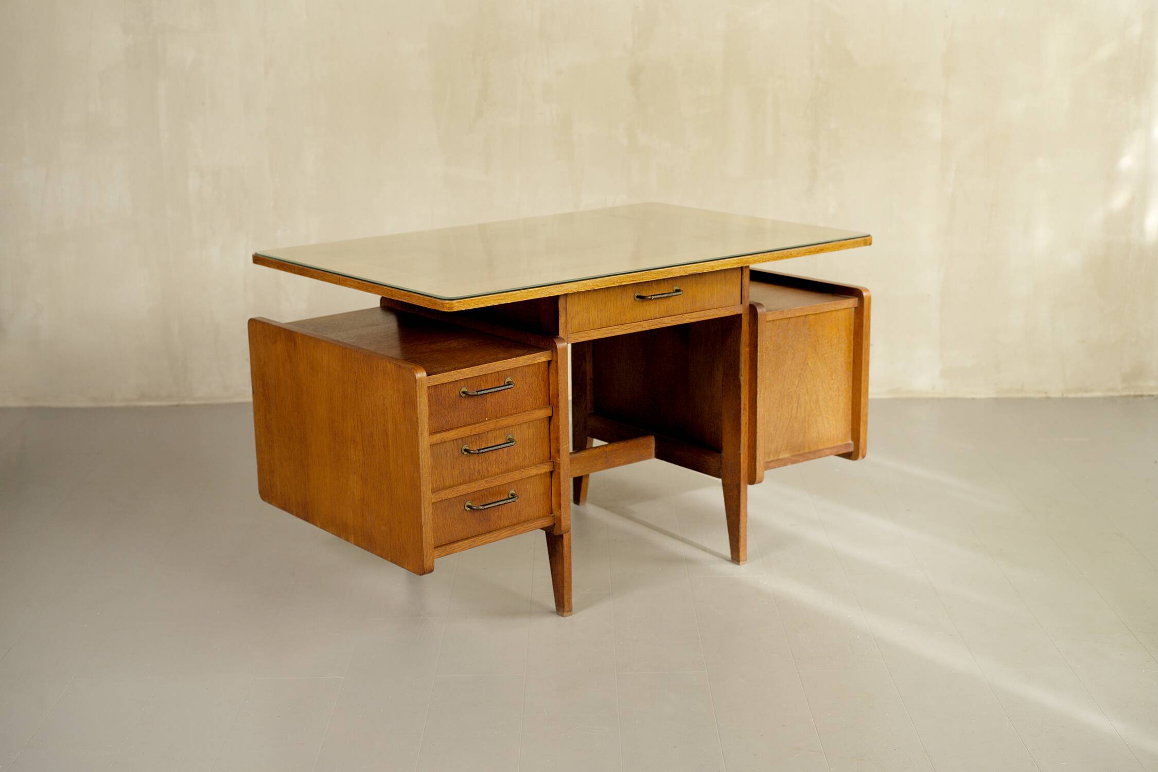 Bureau double à poignées gainées, France 1950