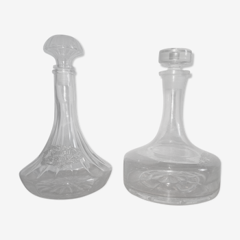 Set of 2 glass wine decanters