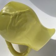 Yellow pitcher bird earthenware Vercor light relief