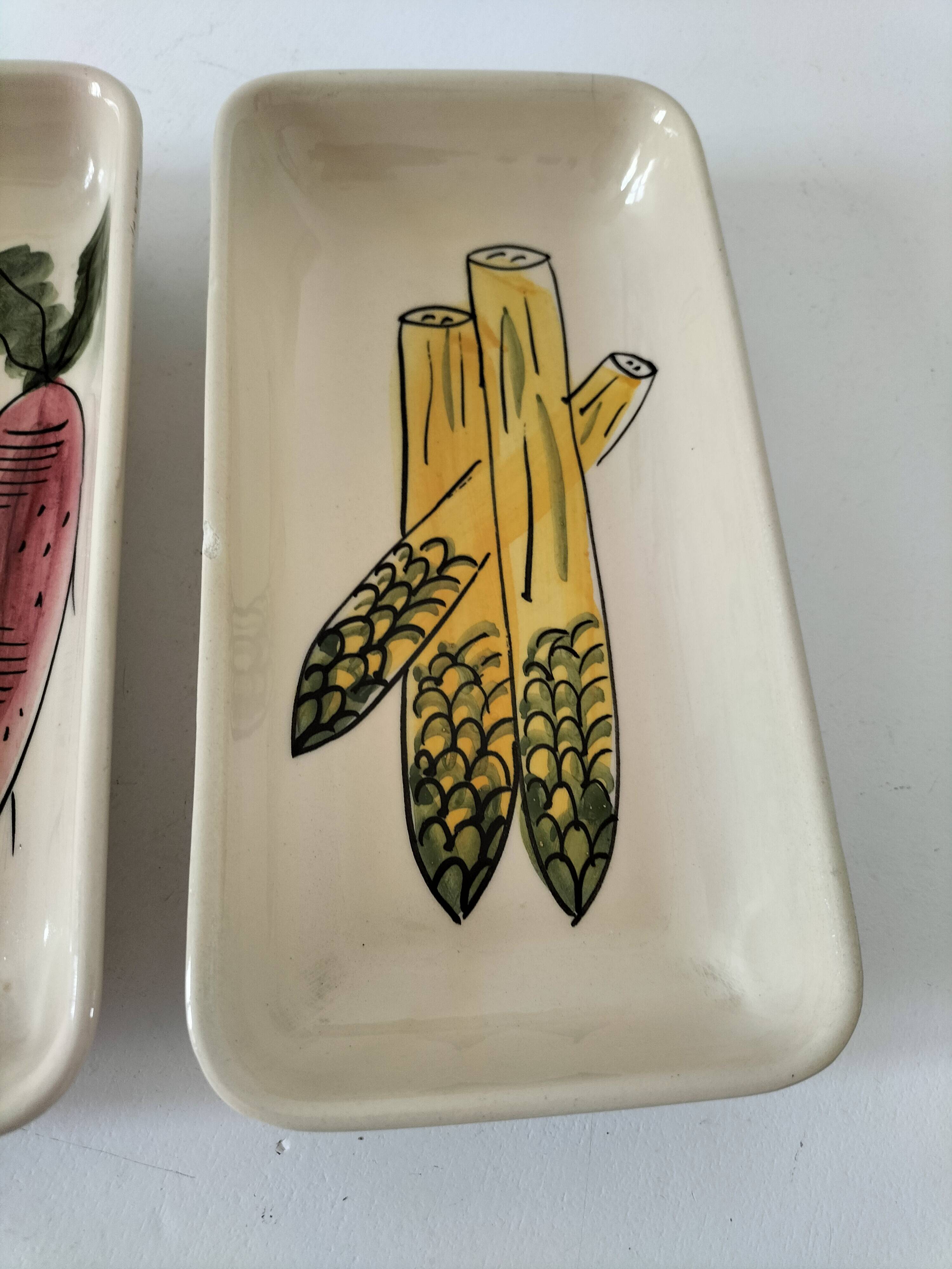 Trio de plats rectangulaires vintage à décor naïf de légumes