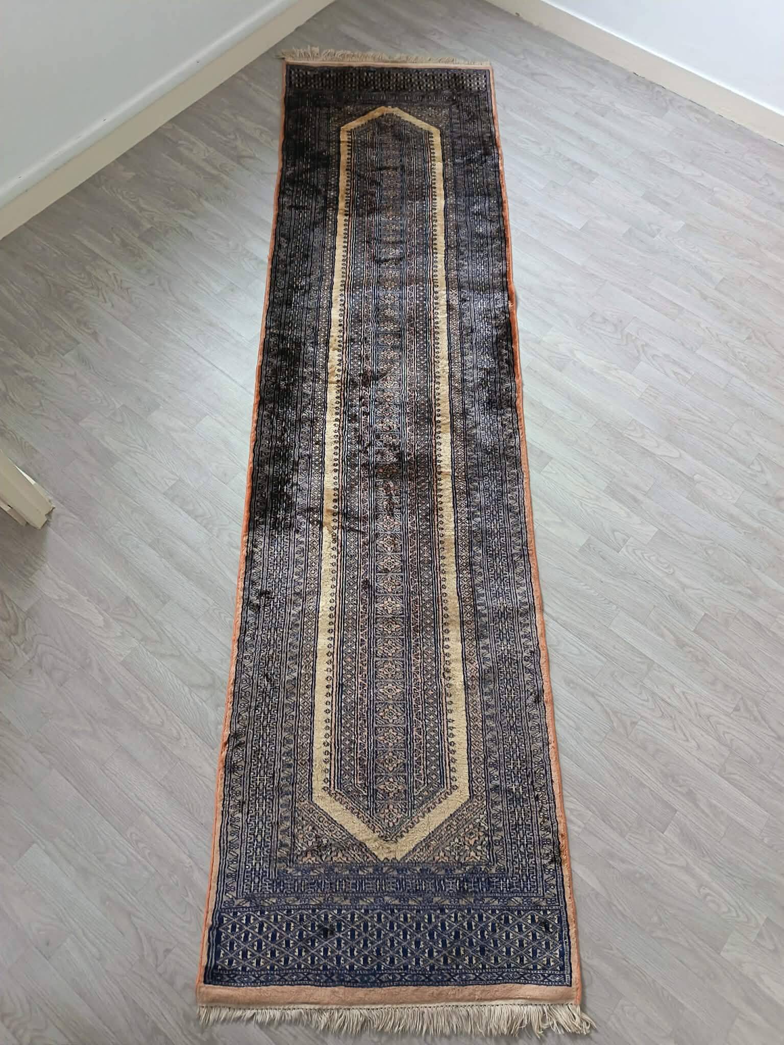 Handmade Pakistani Corridor Rug