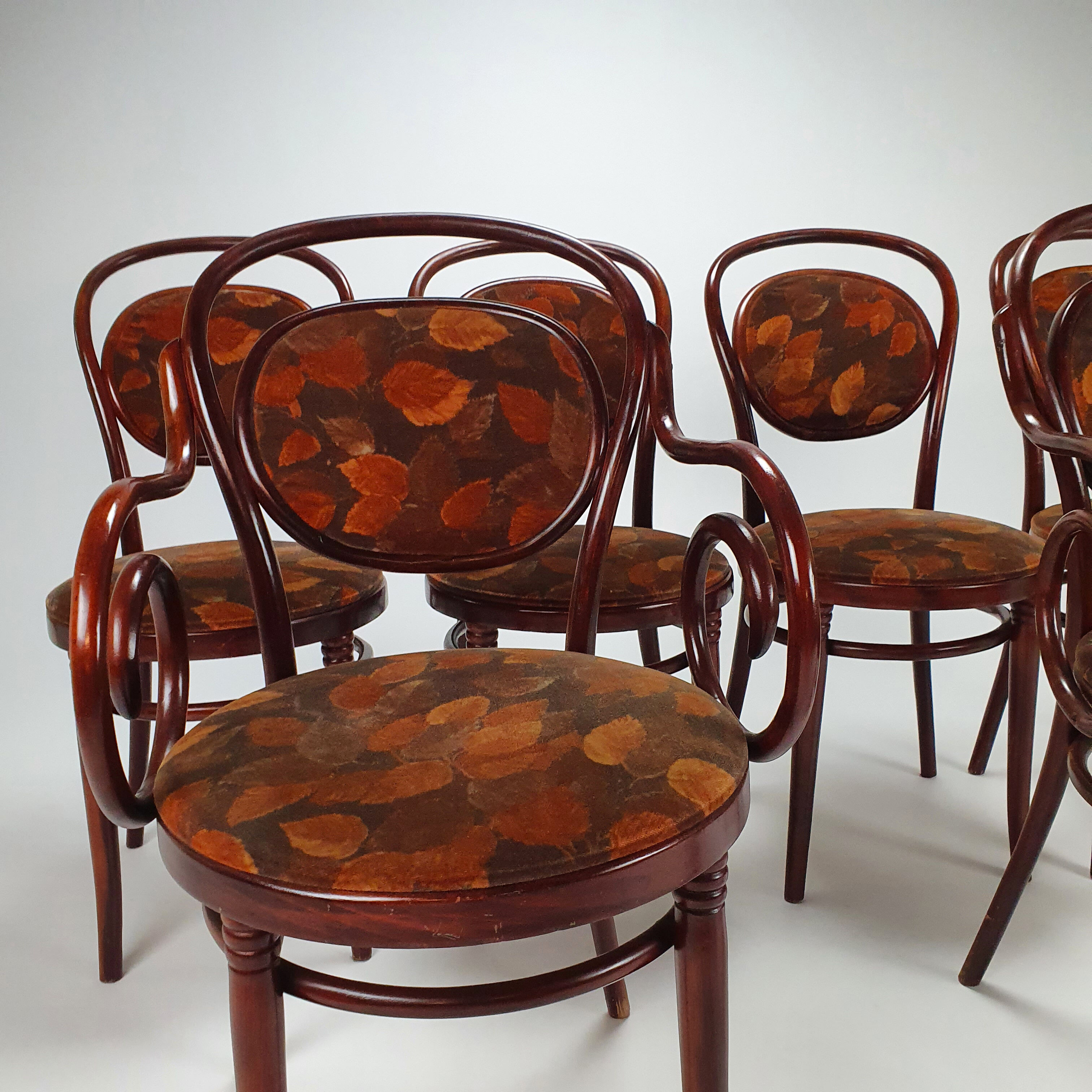 Ensemble de 6 chaises de salle à manger en bois de cerisier, années 1970