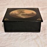 Old box with landscape decoration, School of Fédoskino, Russia