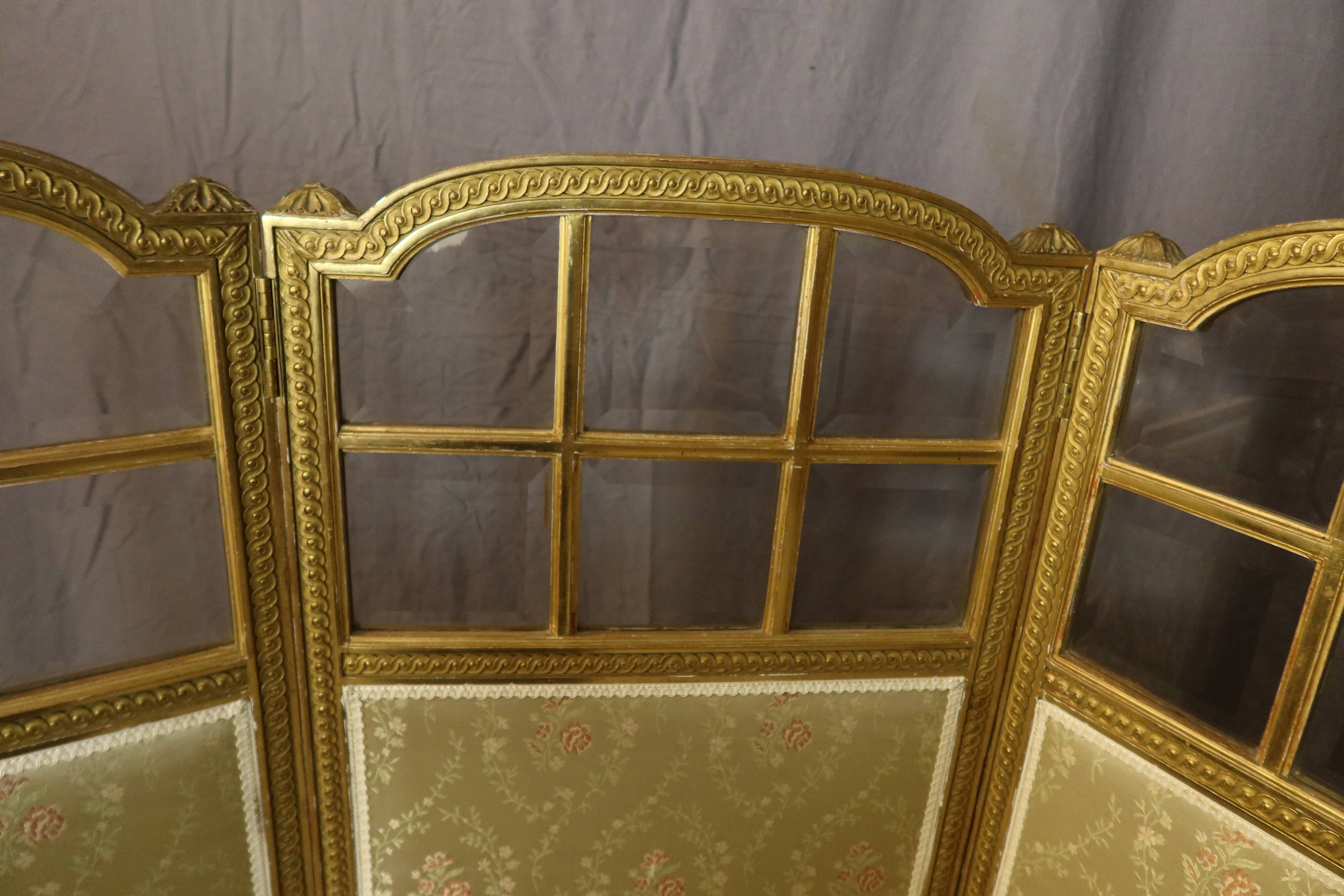 golden wooden screen