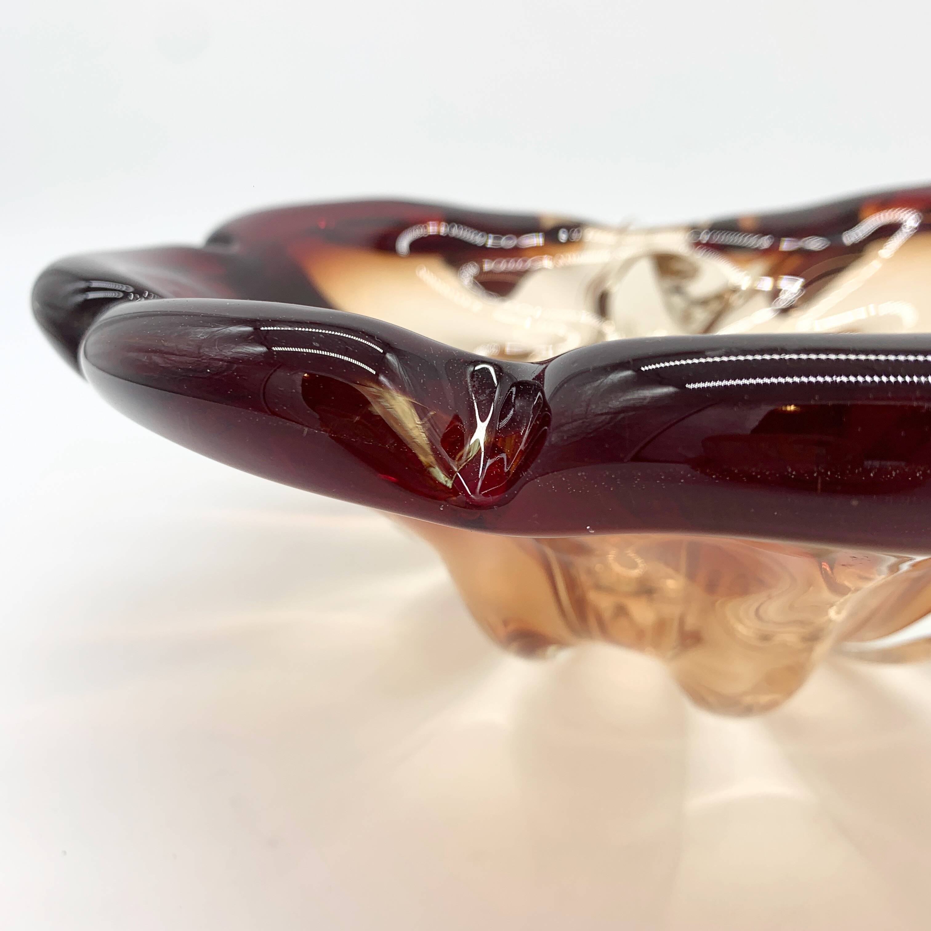 Large vintage Murano glass shell, 1960