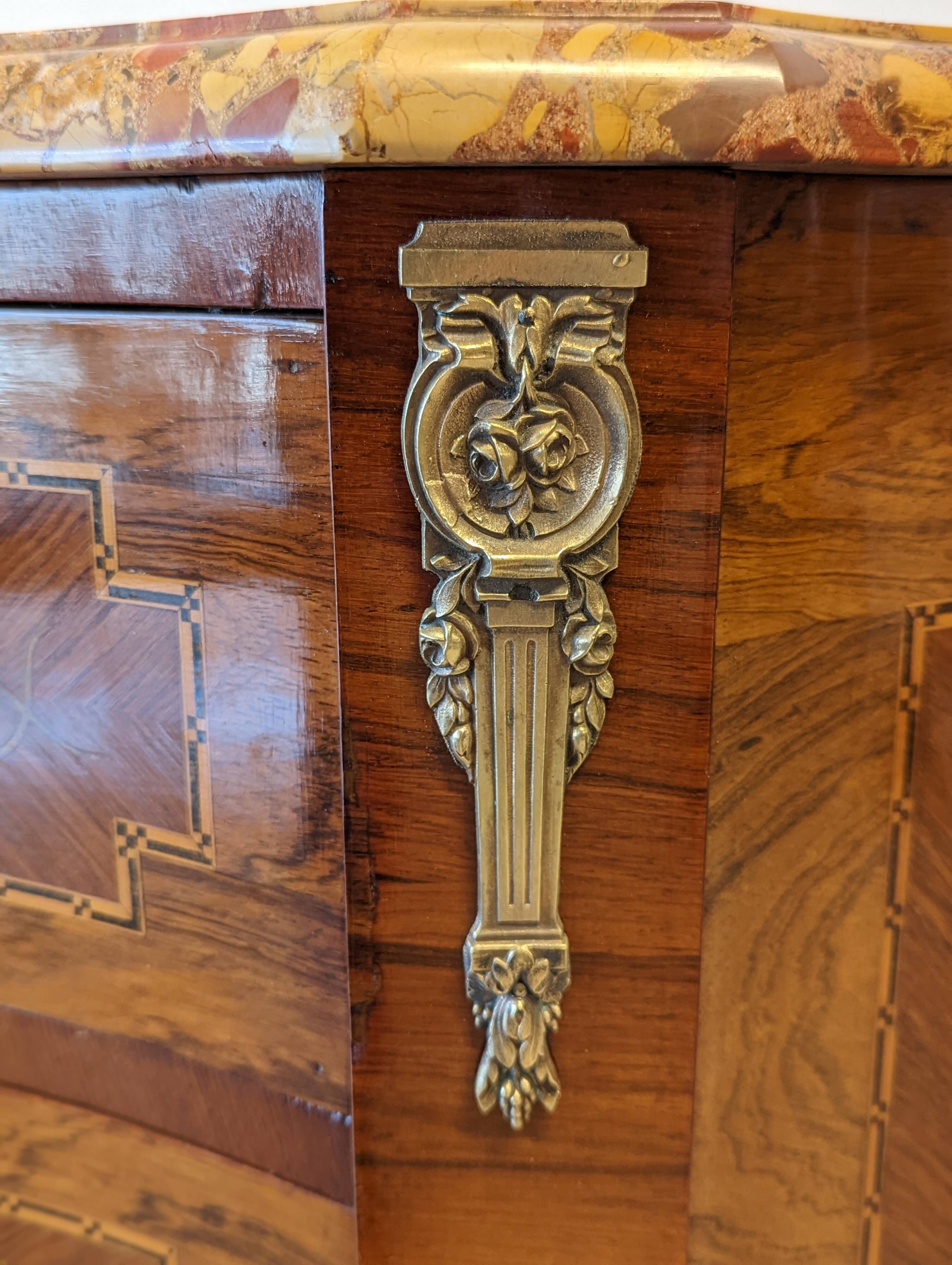 Commode Louis XV