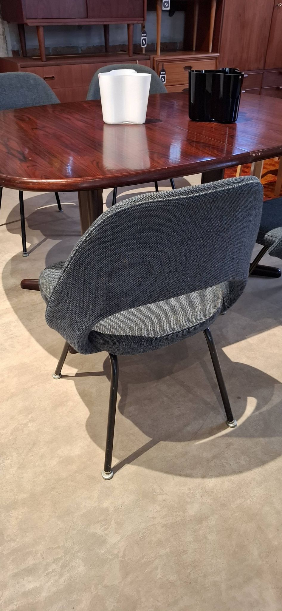 Ensemble de 4 chaises Executive Eero Saarinen 72CC pour Knoll – Mid-Century Modern