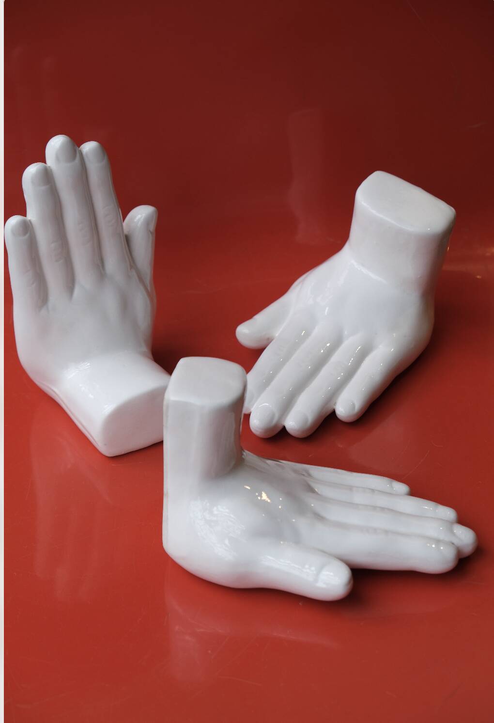 Ceramic bookends in the shape of hands x3, Holland, 1980s
