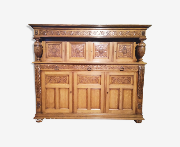 Buffet style renaissance en chêne Christian Krass