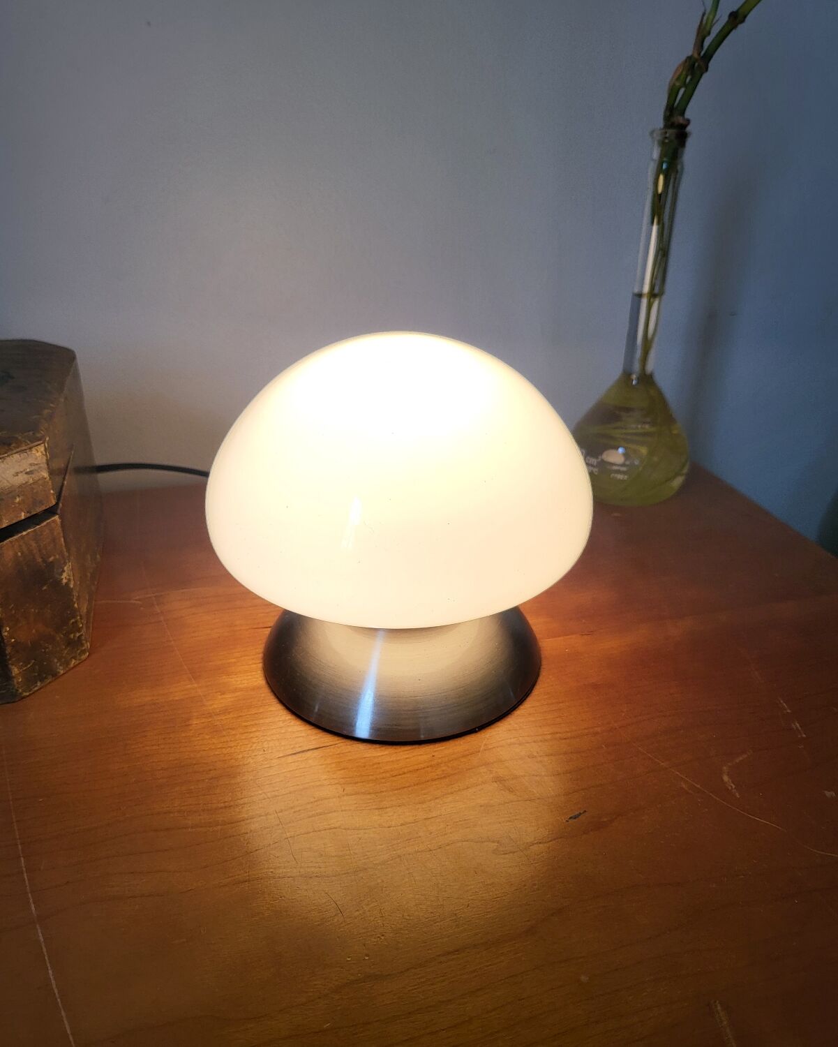 White touch mushroom lamp UFO touch