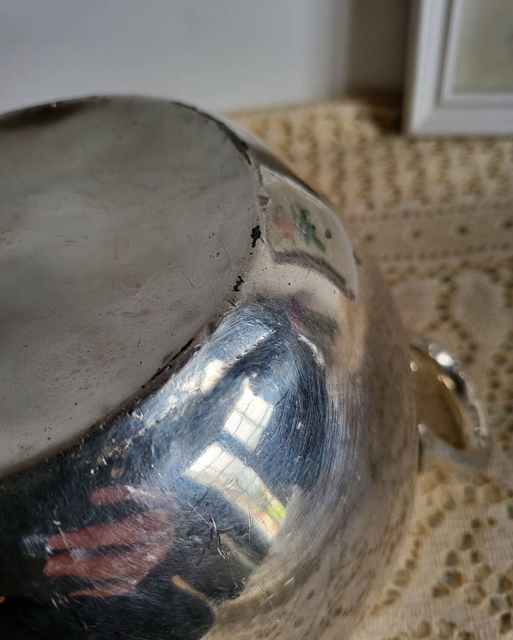 Silver-plated metal planter pot