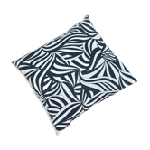 Coussin noir et blanc motifs géométriques