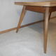 Table vintage 1960 pieds compas chéne clair