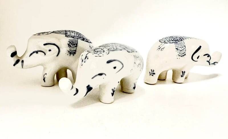 Lot de 3 éléphants en porcelaine bleu blanc figurines décoratives