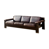 Brutalist sofa in brown leather by Harry de Groot for Leolux, 1970.