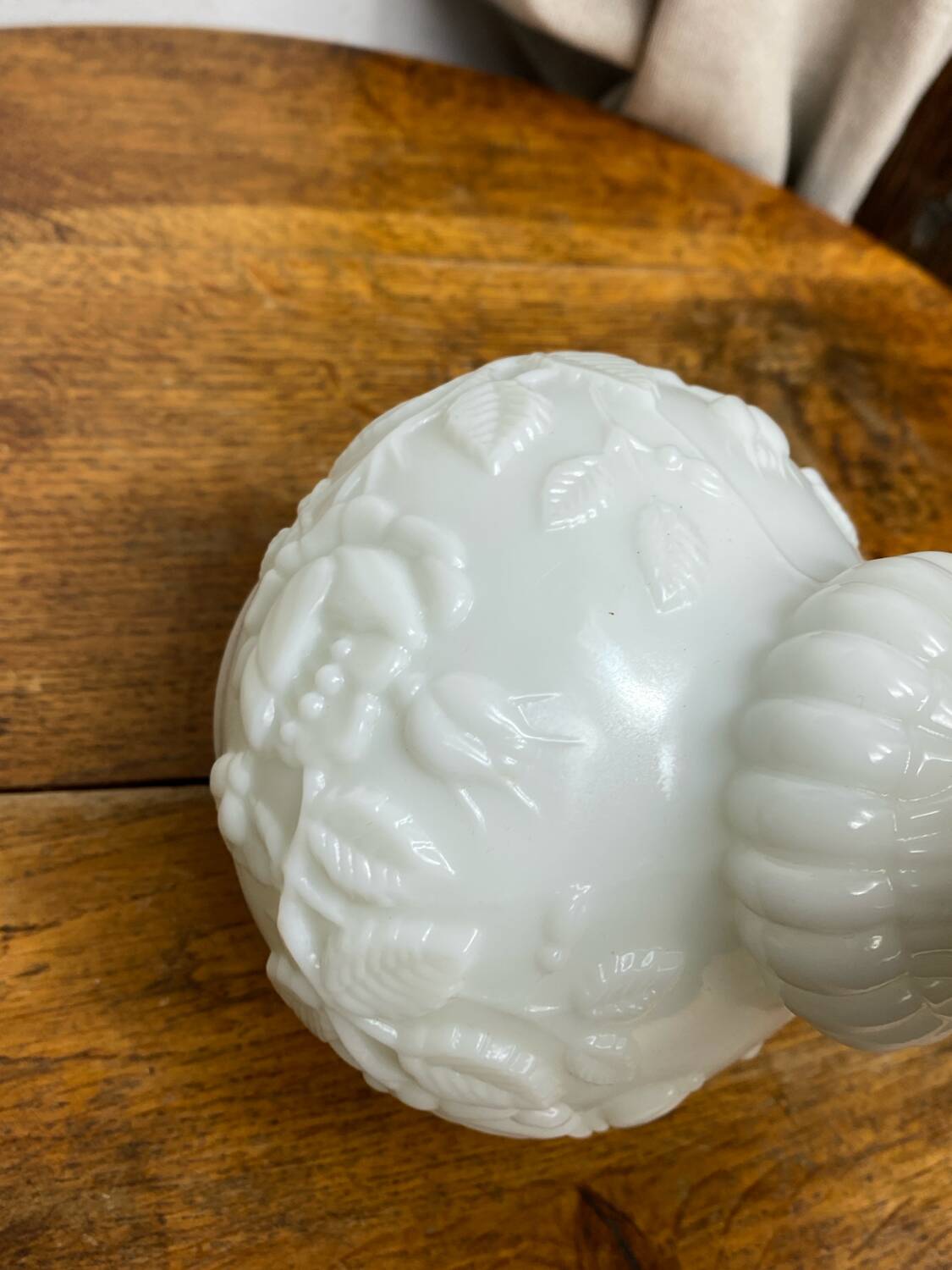 Portieux vase in white opaline