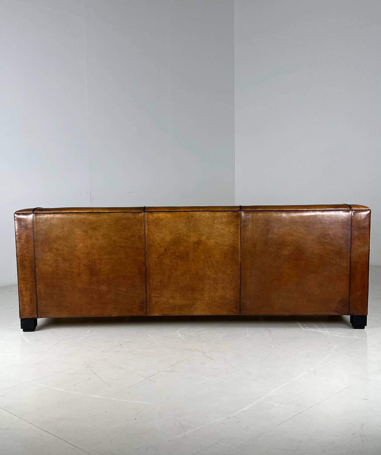 Art deco sofa sheep’s leather