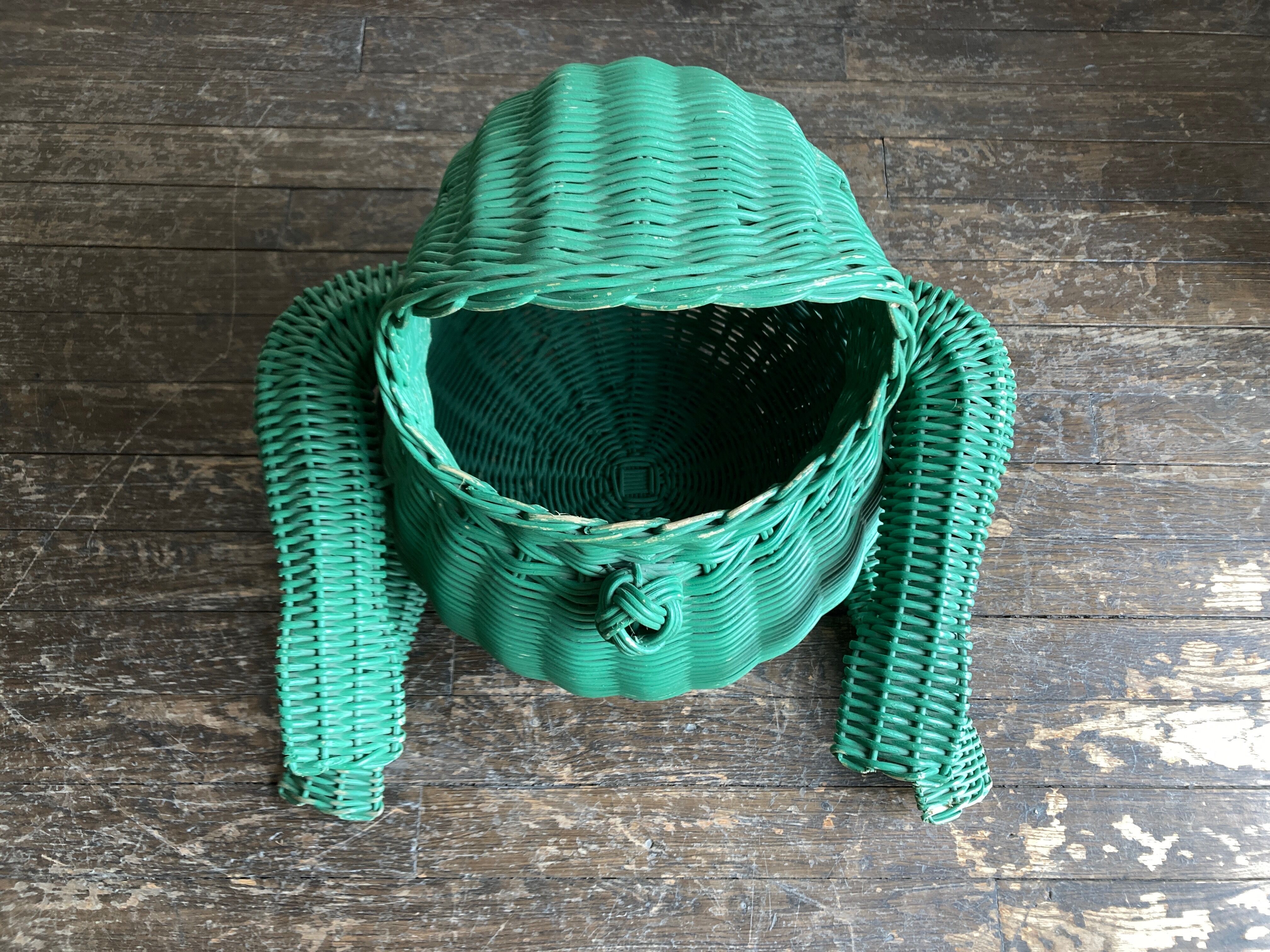Wicker frog basket 1980