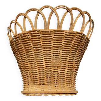 Wicker basket