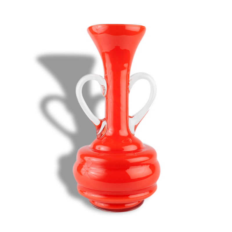 Vase en forme d'amphore en verre vintage