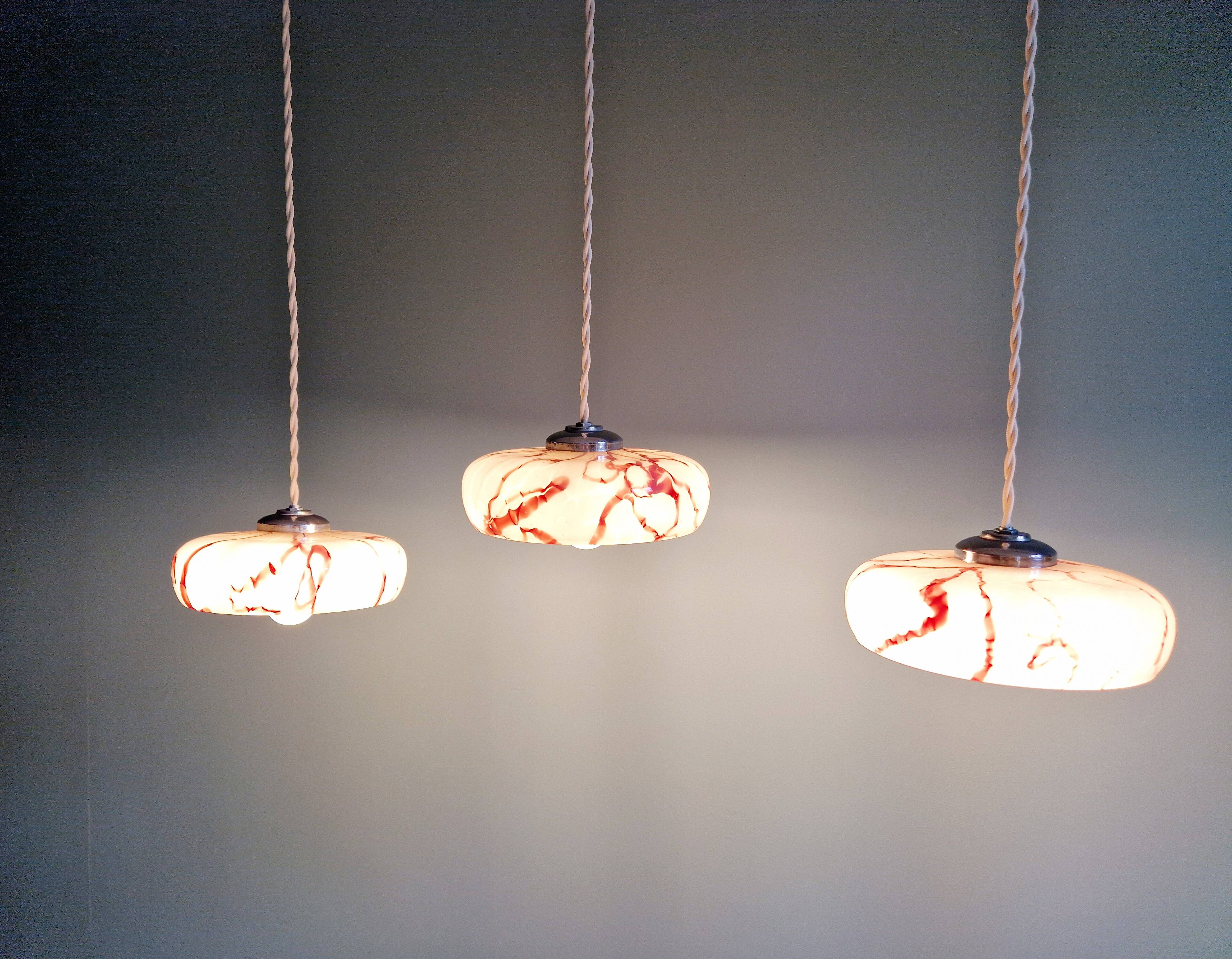 Set of 3 pendants in pink marbled opaline