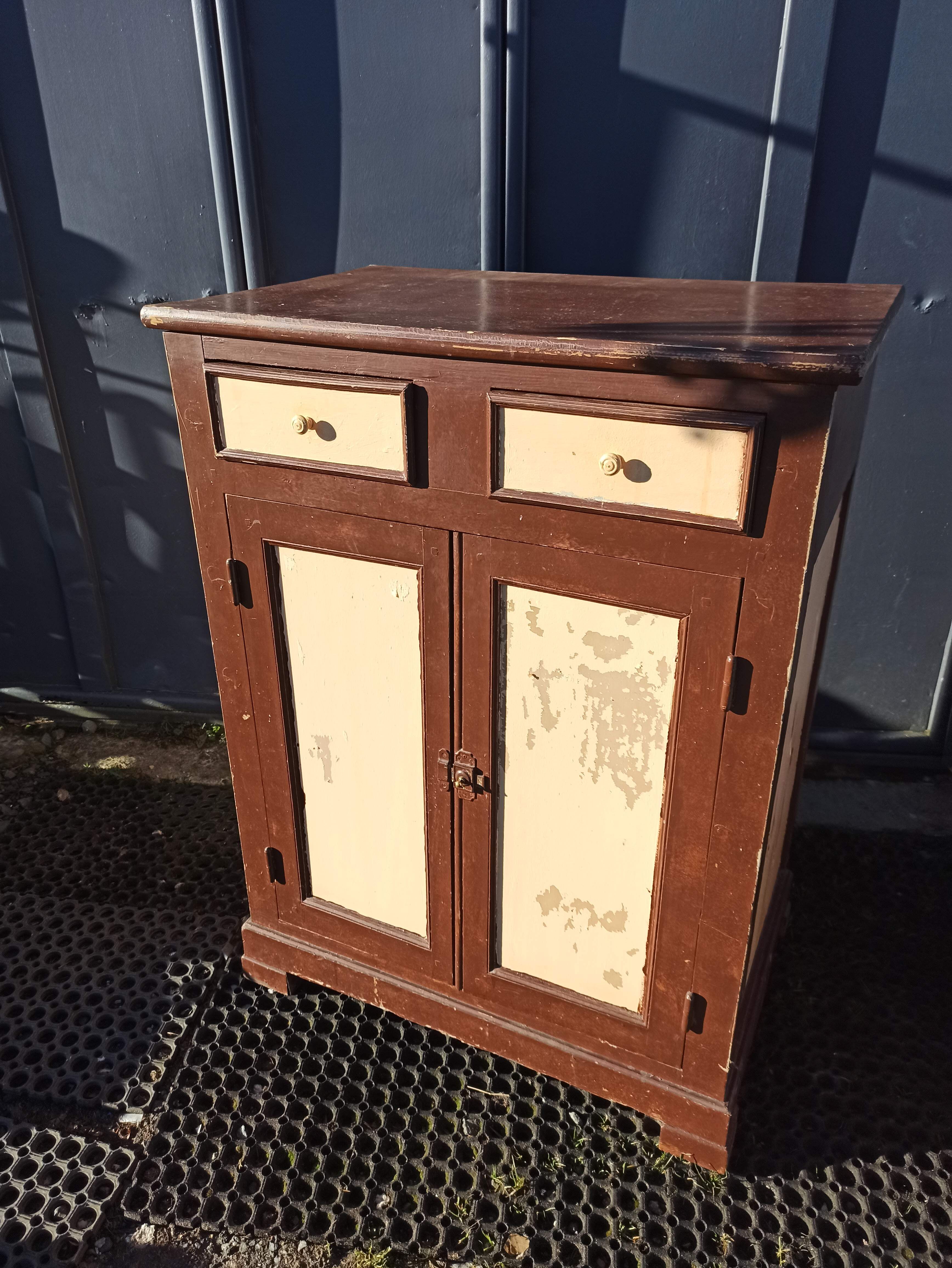 Low Parisian buffet Solid support height two doors 2 drawers