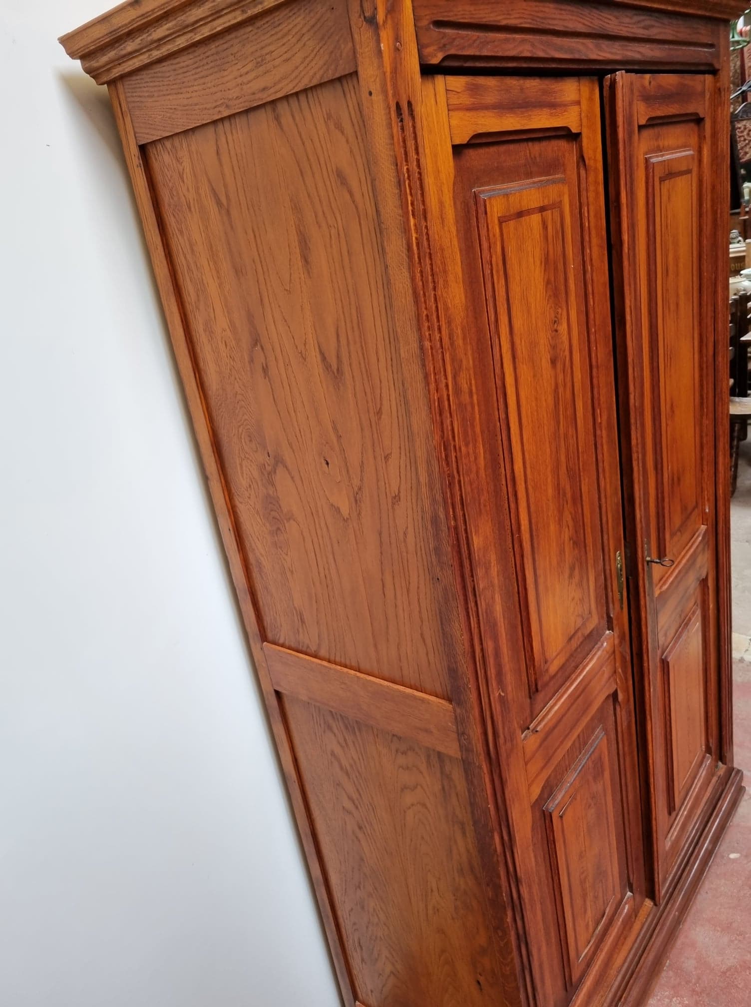 Parisian oak cabinet from the 1920s