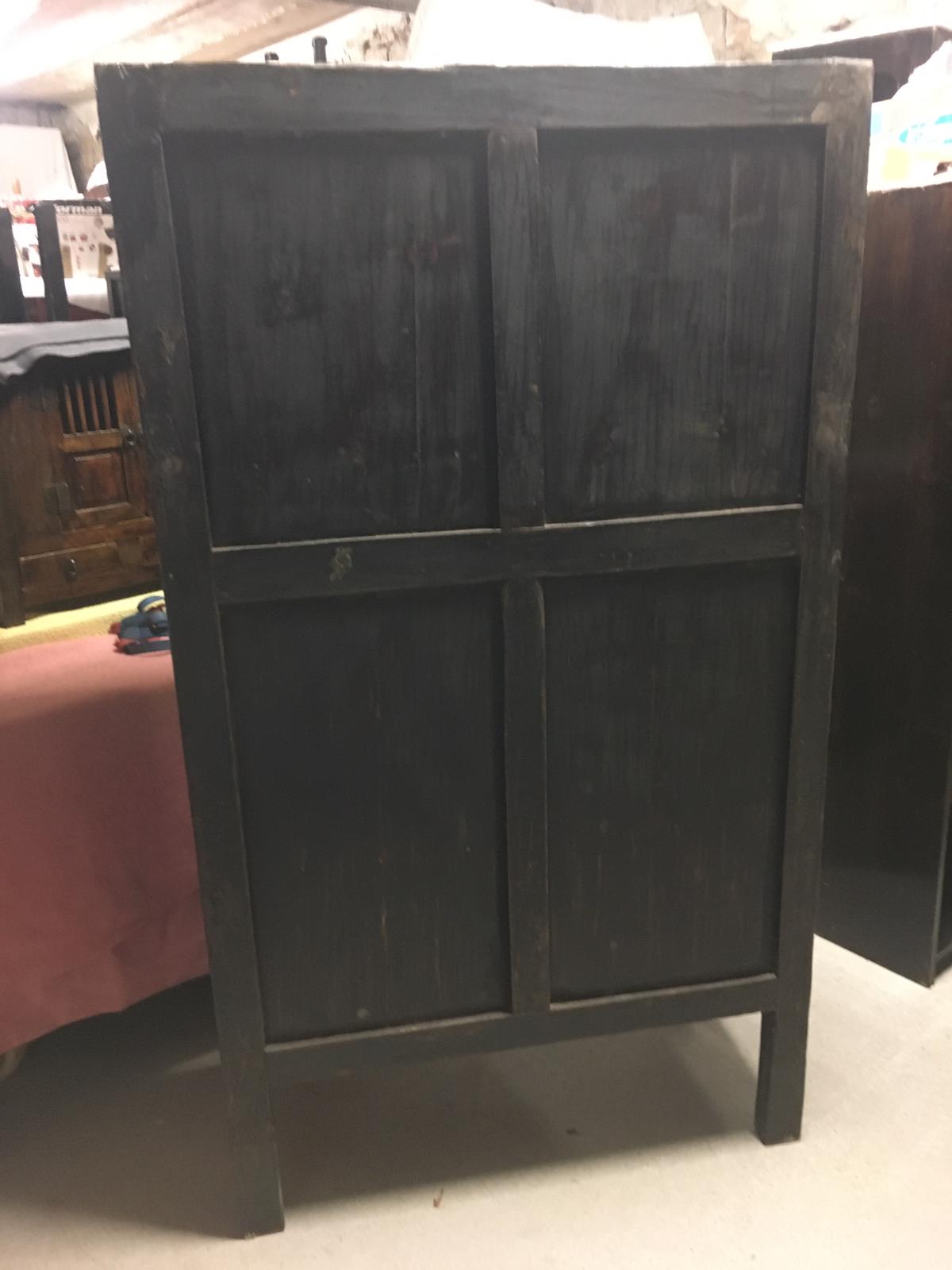 Black laqué Chinese wardrobe