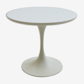 1960s tulip side table designed by Maurice Burke for Arkana