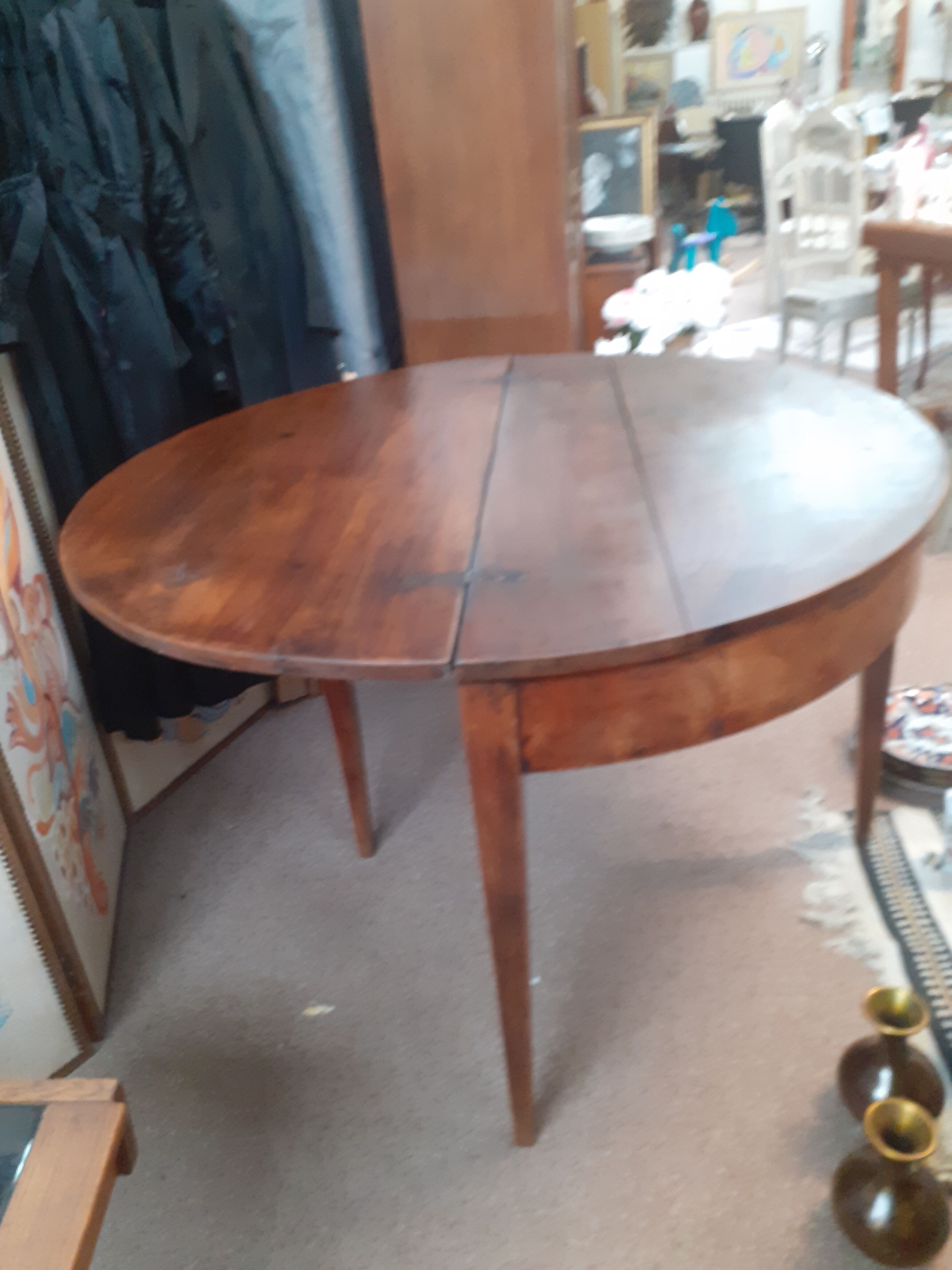 Table demi lune en noyer