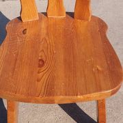 Ensemble de 8 chaises de salle à manger néerlandaises vintage en pin massif des années 1970.