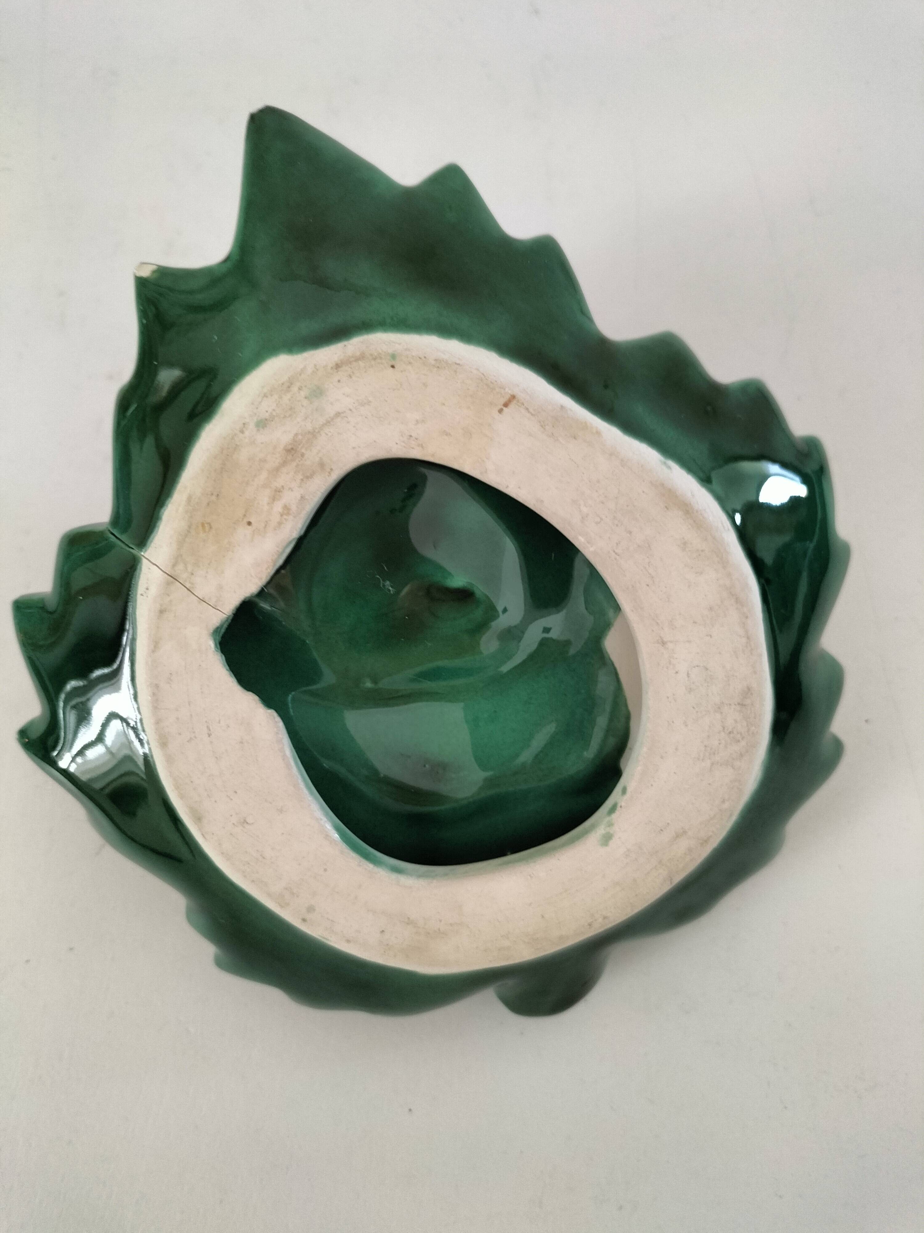 Pair of snail-shaped bowls and their leaf-shaped saucers – 1950s-1960s