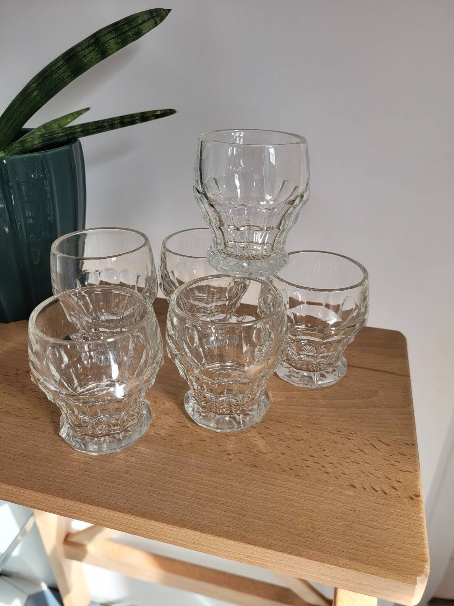 Set of 6 small 1930s glasses