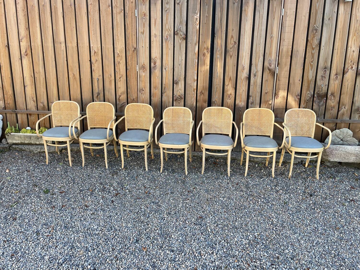 7 chaises fauteuils bistrot