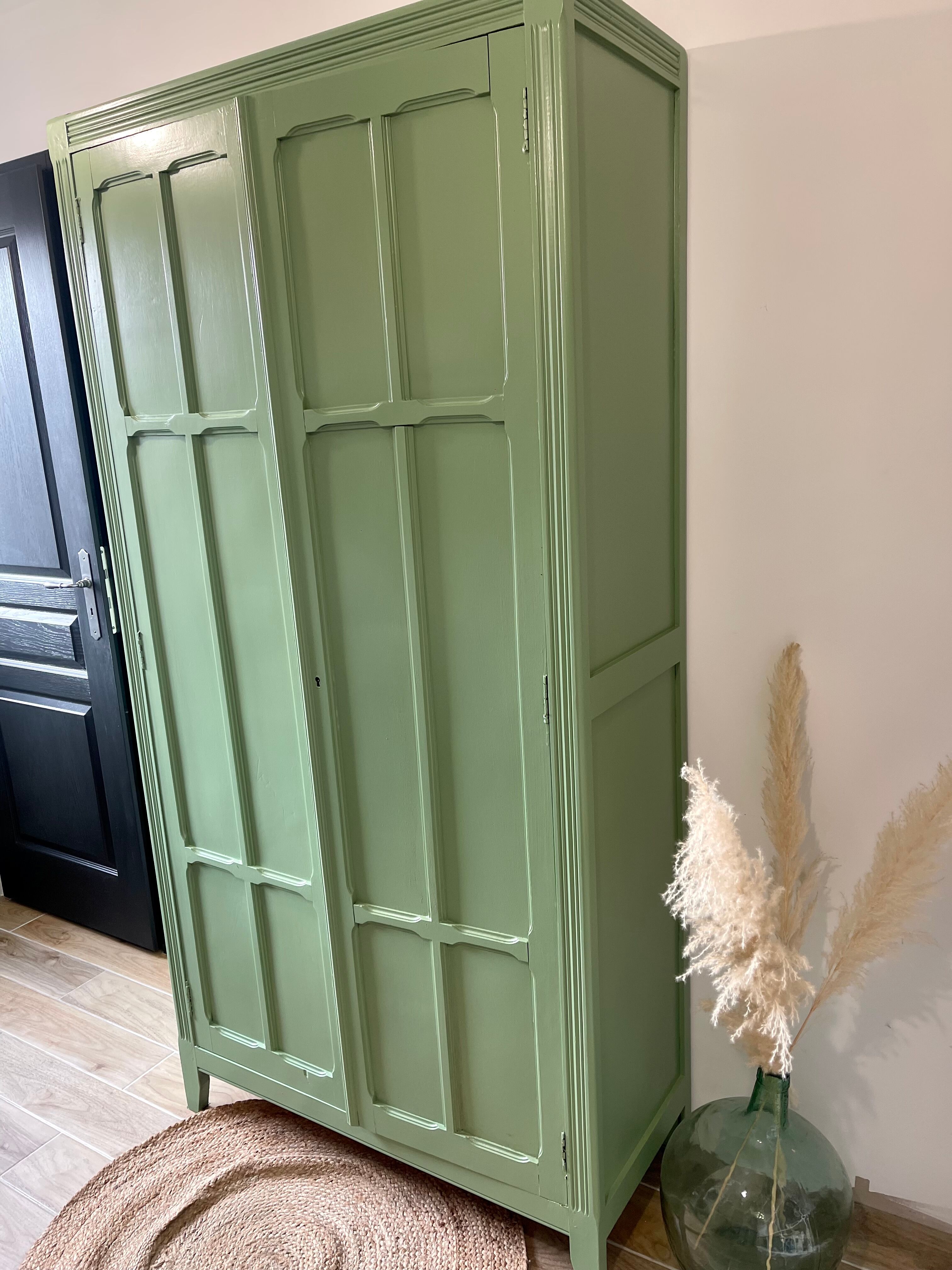 Authentic Parisian wardrobe