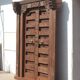 Indian door in old teak piece and patina of origin