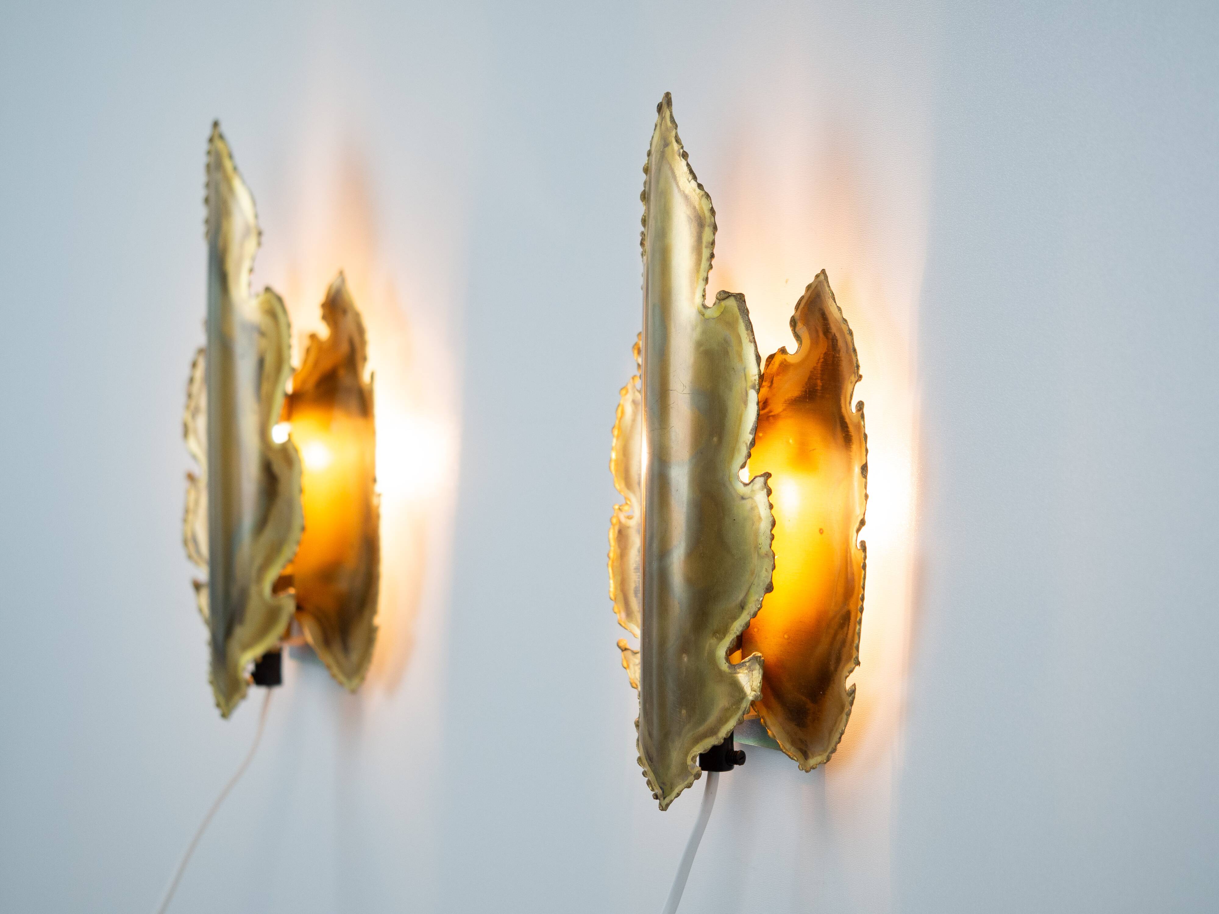 Pair of 2 vintage Holm Sorensen wall sconces from the 1960s.