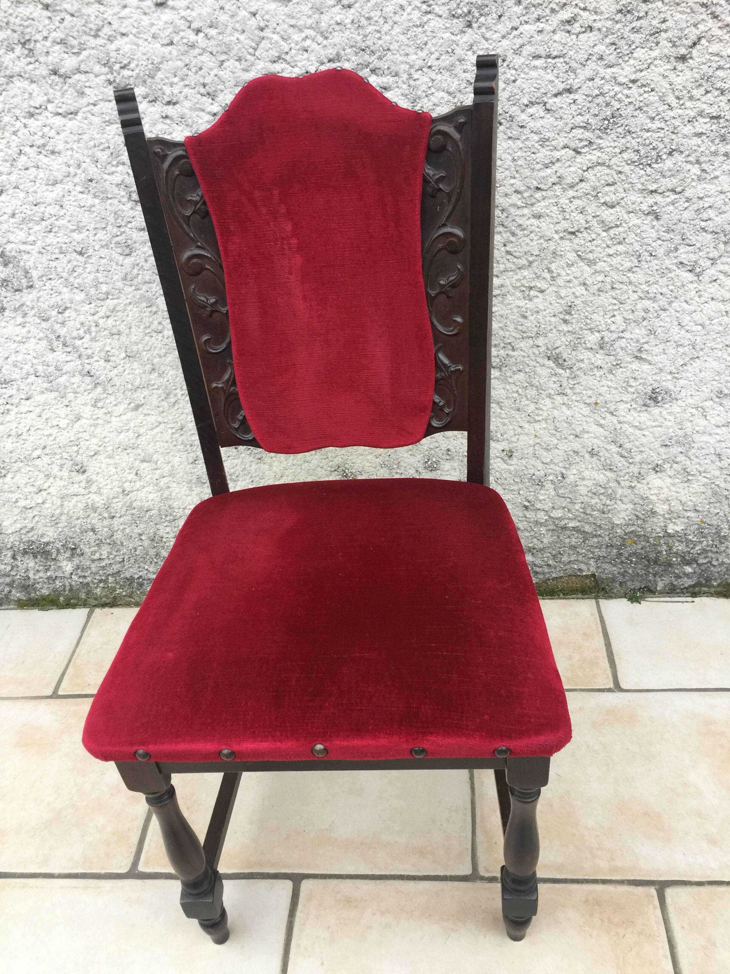 4 chairs monasteries