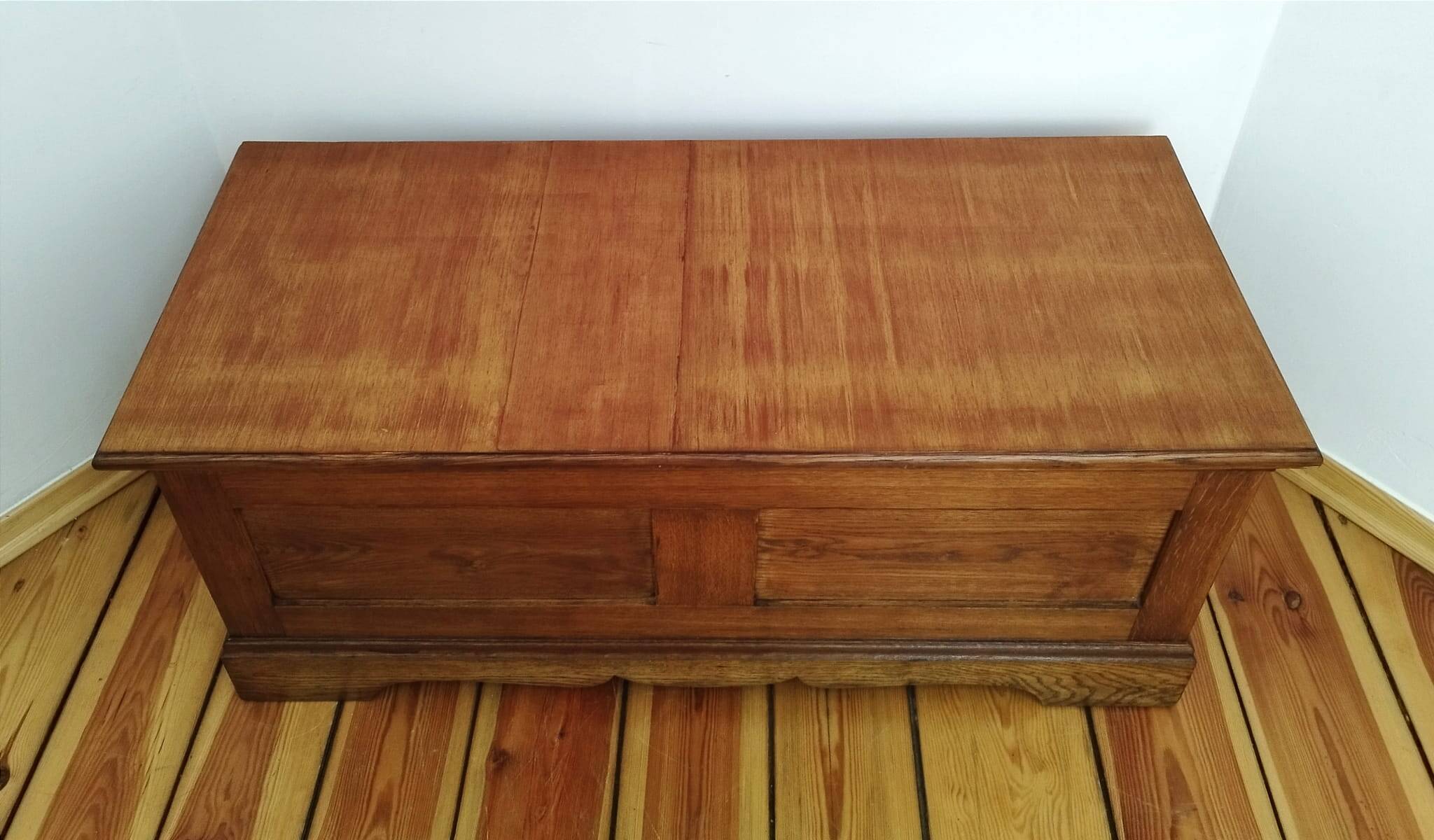 Vintage chest, the 50s