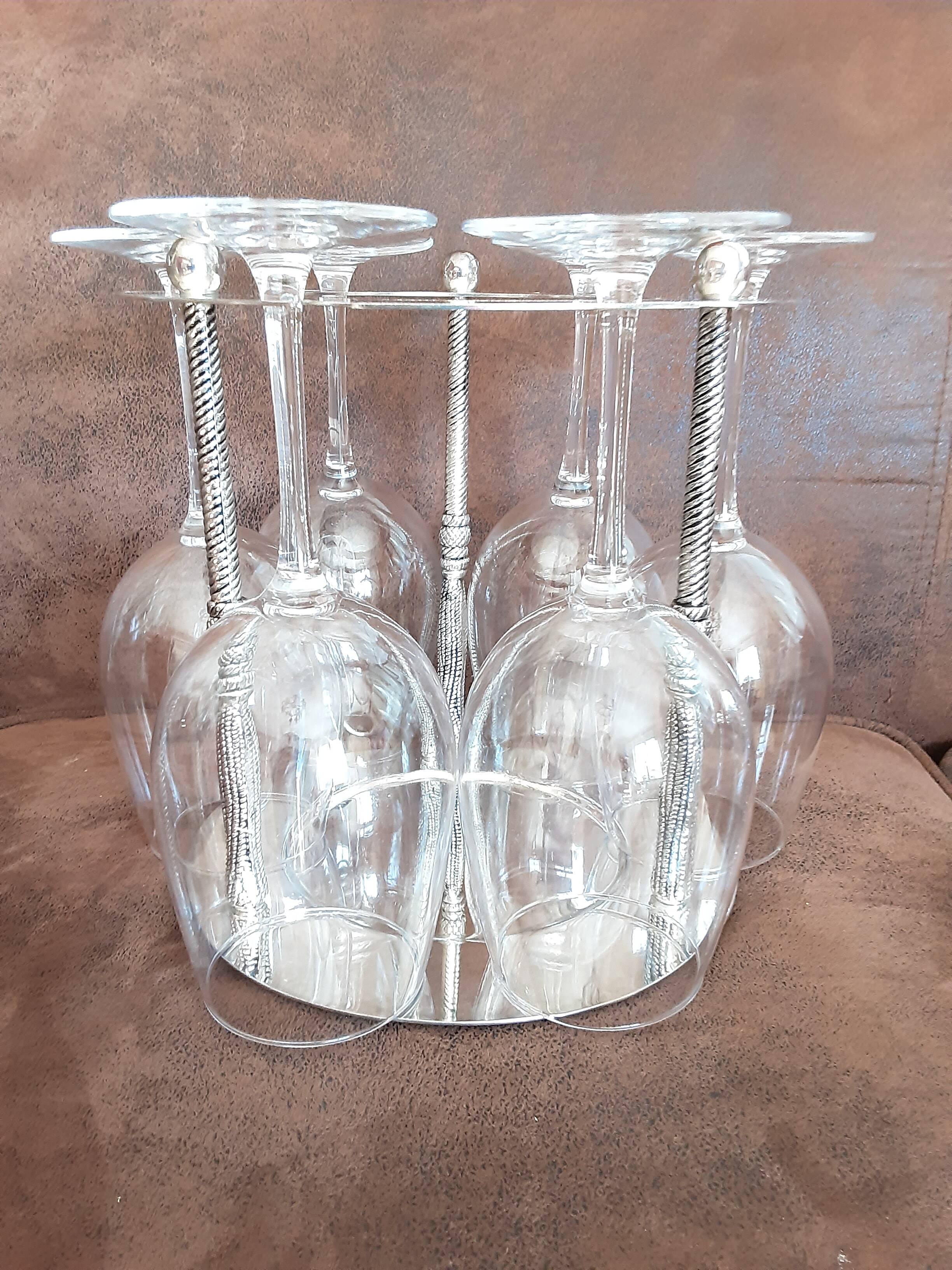 Metal support with crystal stem glasses