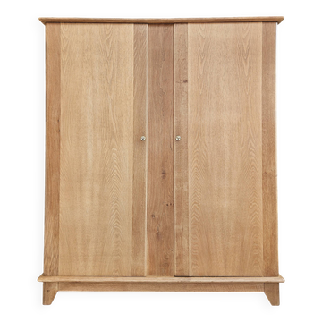 Armoire vintage