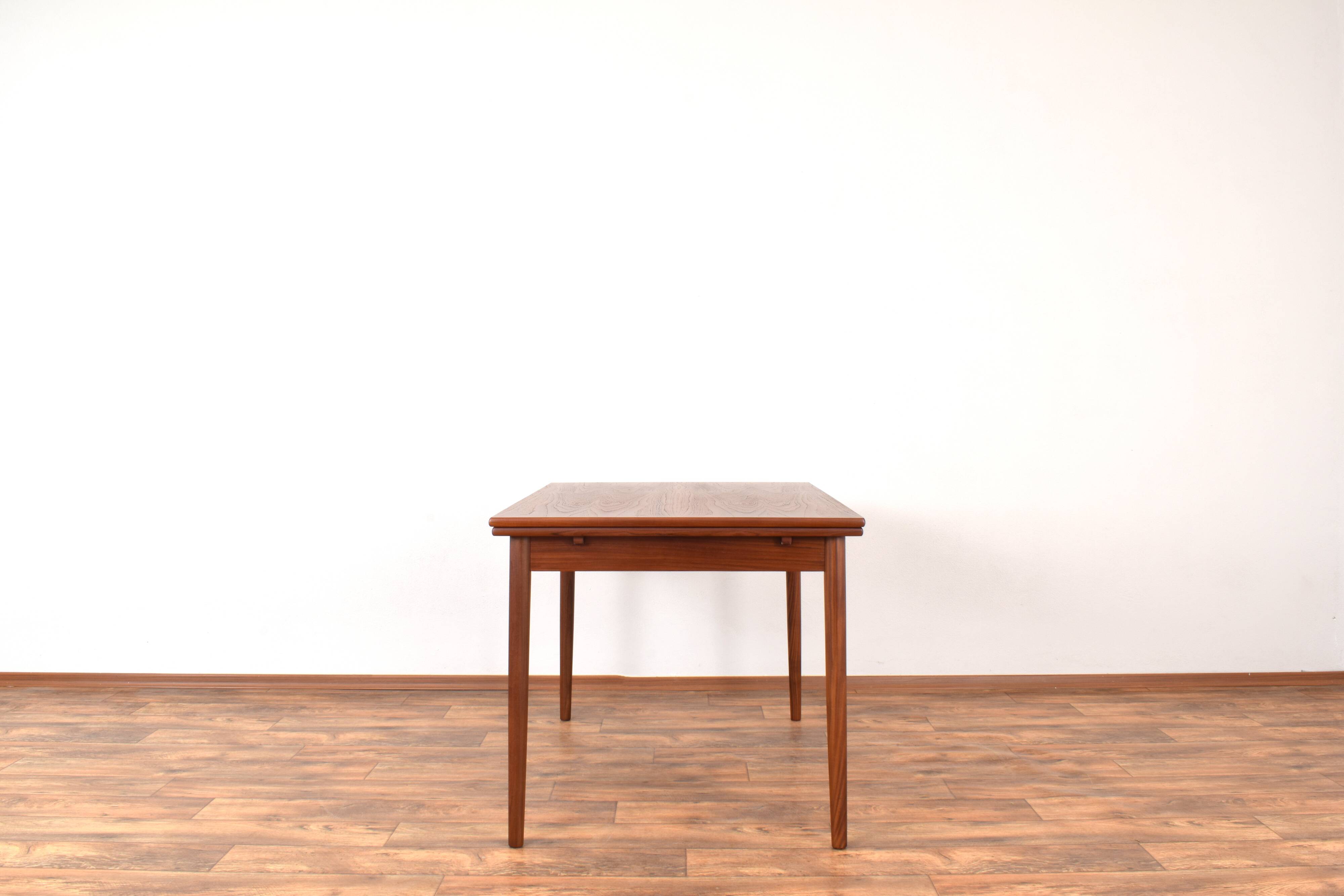 Mid-Century Danish Teak Extendable Dining Table, 1960s.