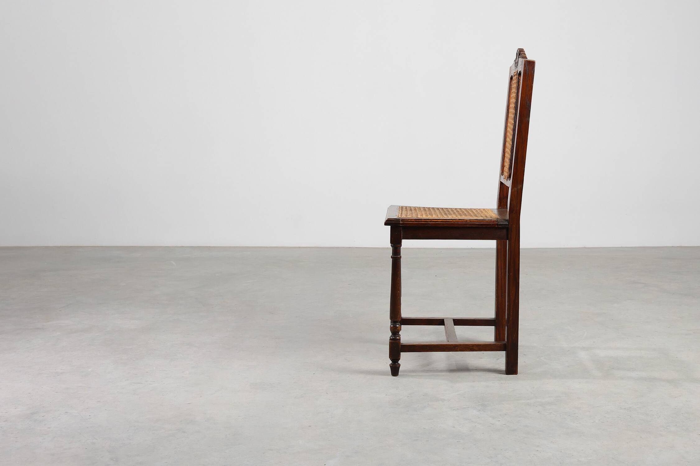 Chaise en bois et rotin française antique, vers 1900