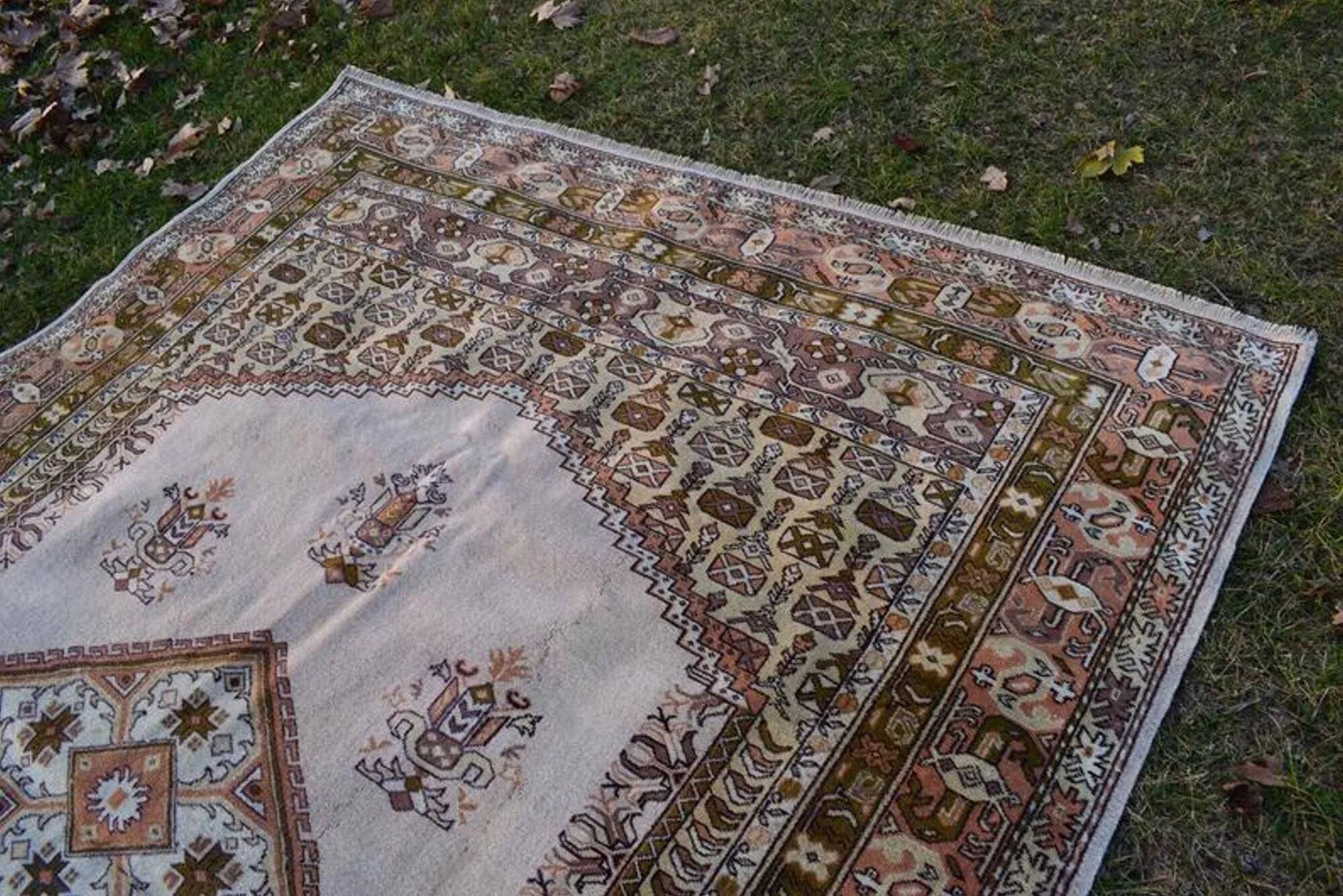 Tapis Oushak turc vintage
